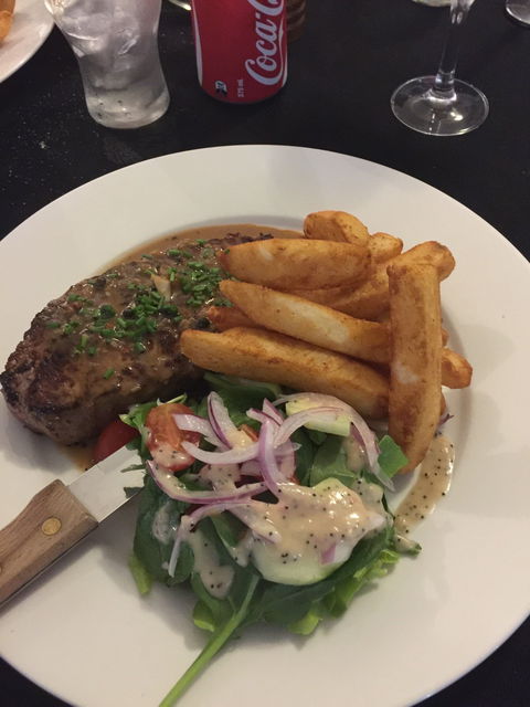 Yasi Bar And Grill - Lavinia 3