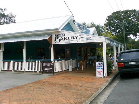 Bucks Bakery - Bridge Guide 0
