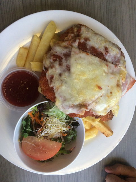 Fullers Sports Bistro & Cafe - Bridge Guide 2