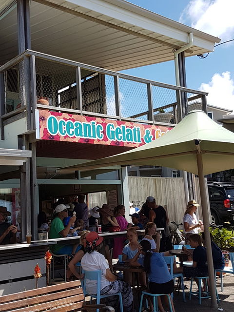 Oceanic Gelati & Coffee Bar - Bet 4u 5