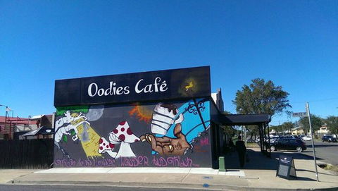 Oodies Cafe - Click Find 0