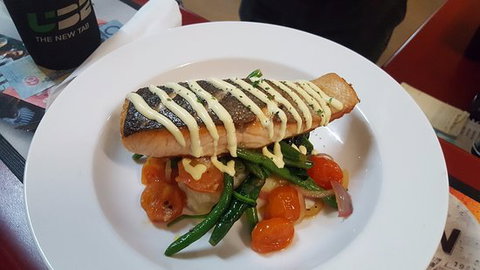 Royal Hotel - Bridge Guide 0