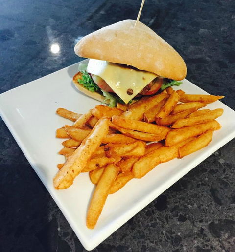 Spotted Dog Tavern - Click Find 6
