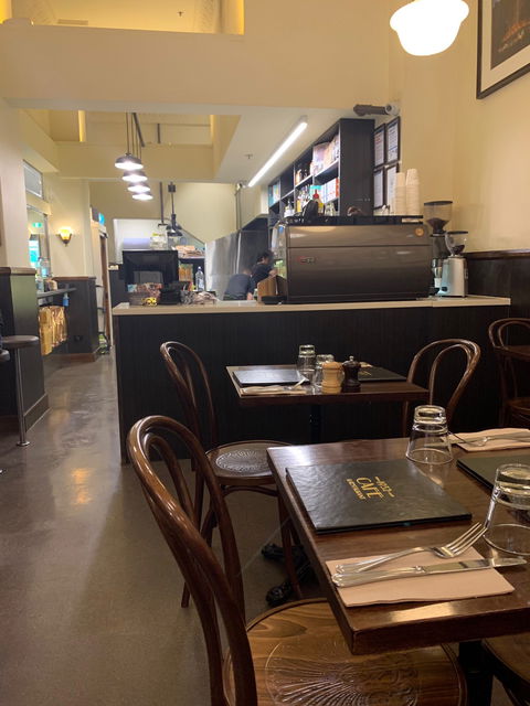 1932 Cafe & Restaurant - Click Find 4