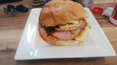 Alligator Creek Restaurant - Click Find 0