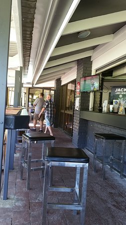 Country Club Pavilion - Bridge Guide 0