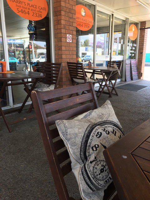 Harry's Place Cafe - Bet 4u 4