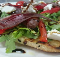 Mena Creek Hotel - Click Find