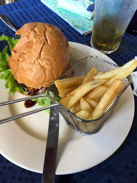 Mena Creek Hotel - Click Find 4