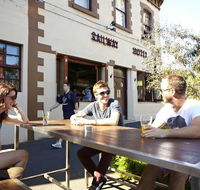 Railway Hotel - Click Find