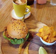 Linger Patisserie Cafe