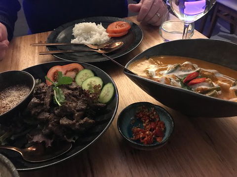 Coriander Thai Kitchen - Lawyer Find 0