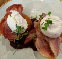 Dark Horse on The Brit - Click Find