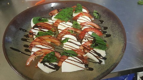 Carbones Place - Click Find 0