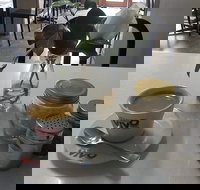 Jessica Hong Cafe - Bridge Guide