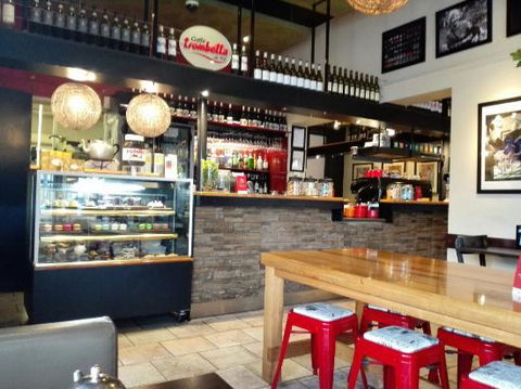 Mamma Lina's Bar Cafe - Click Find 0