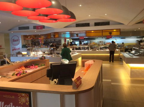 Ferntree Gully Hotel Feast Buffet - Lawyer Find 0