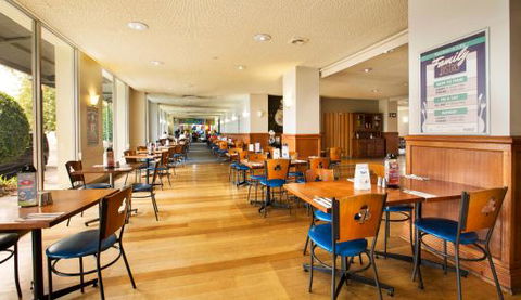 The Club Hotel - Lawyer Find 0
