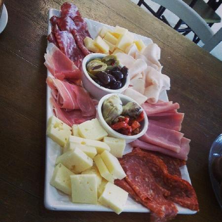 Bruno's Deli - Bet 4u 0