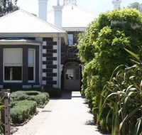 Eynesbury Homestead - Click Find