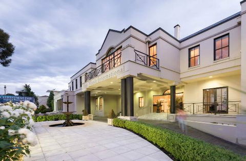 High Tea At Beau Monde International - Click Find 0