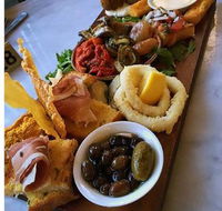 Manhattan in Mornington - Lawyer Find
