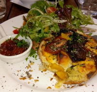 Seasons Restaurant at Cloudehill - Click Find