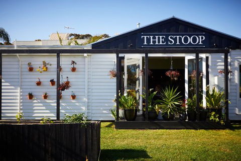 The Stoop - Bet 4u 0