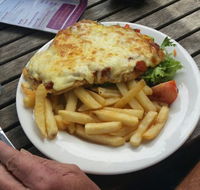 Brownz Courtyard Cafe - Click Find