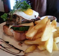 Silvers Bar and Grill - Bridge Guide