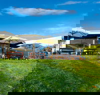 The Cups Estate - Bet 4u