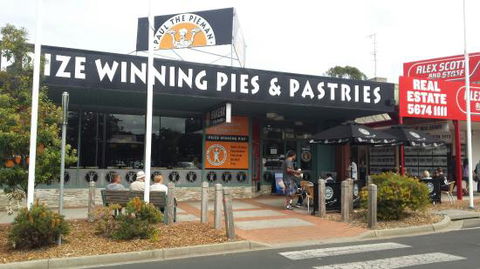 Paul The Pieman Bakery Cafe - Click Find 0