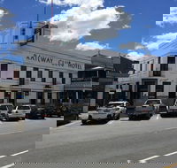 Railway Club Hotel - Click Find