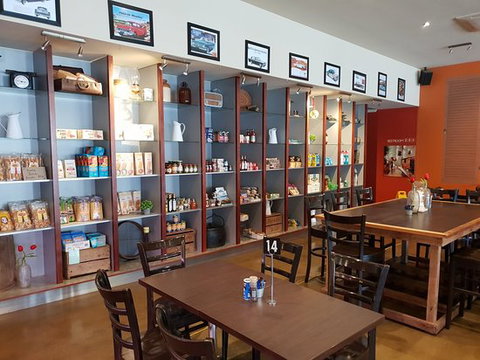 Delizie Cafe Deli - Bet 4u 0