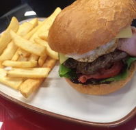 Drouin PizzaBurger Lounge - Click Find