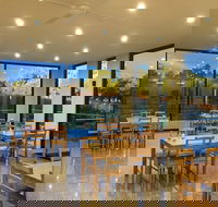 Many Hands Winery - Bet 4u