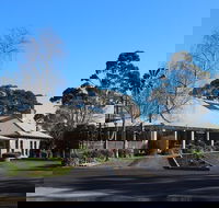 Pine Grove Hotel - Click Find