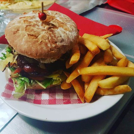 Upper Murray Pizza & Cinema - Click Find 0