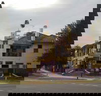 Commercial Hotel - Click Find