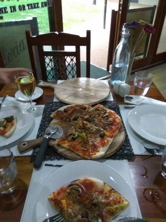Eildon Woodfire Pizza - Bridge Guide 0