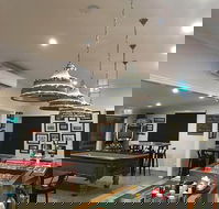 Hearn's Meredith Hotel - Click Find