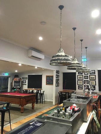 Hearn's Meredith Hotel - Click Find 0