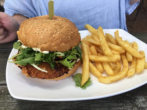 Wallace Pub - Lawyer Find 0