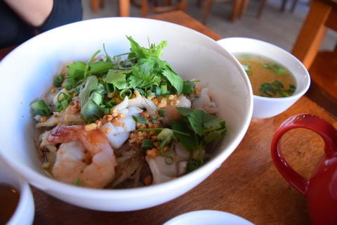Quyen Vietnamese Restaurant - Bet 4u 0