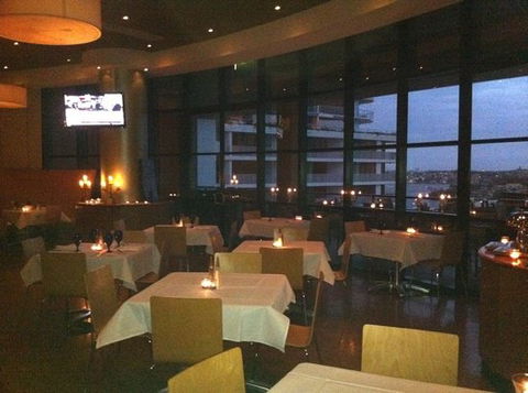 Curve Restaurant - Lawyer Find 0