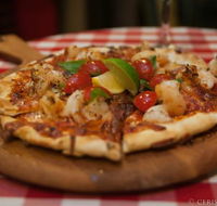 Manly Pizza  Wine Picture Bar - Bet 4u