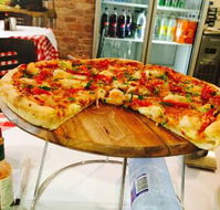 La Roma Pizza Cafe - Click Find