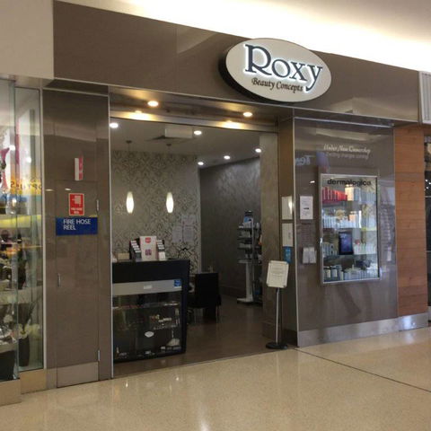 Roxy Beauty Concepts - Click Find 1
