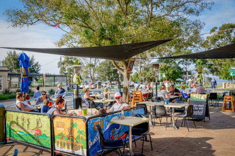 Angels Bayside - Click Find 0