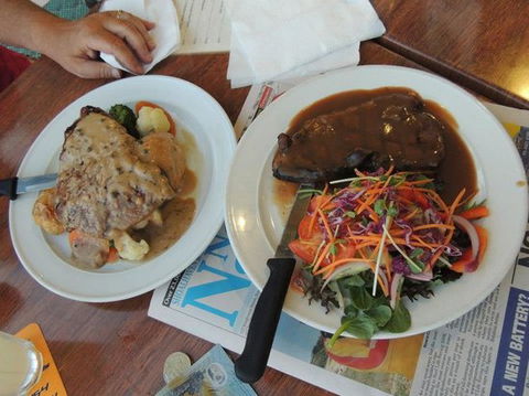 ShoalHaven Heads Bowling And Recreation Centre's Bistro - Click Find 0